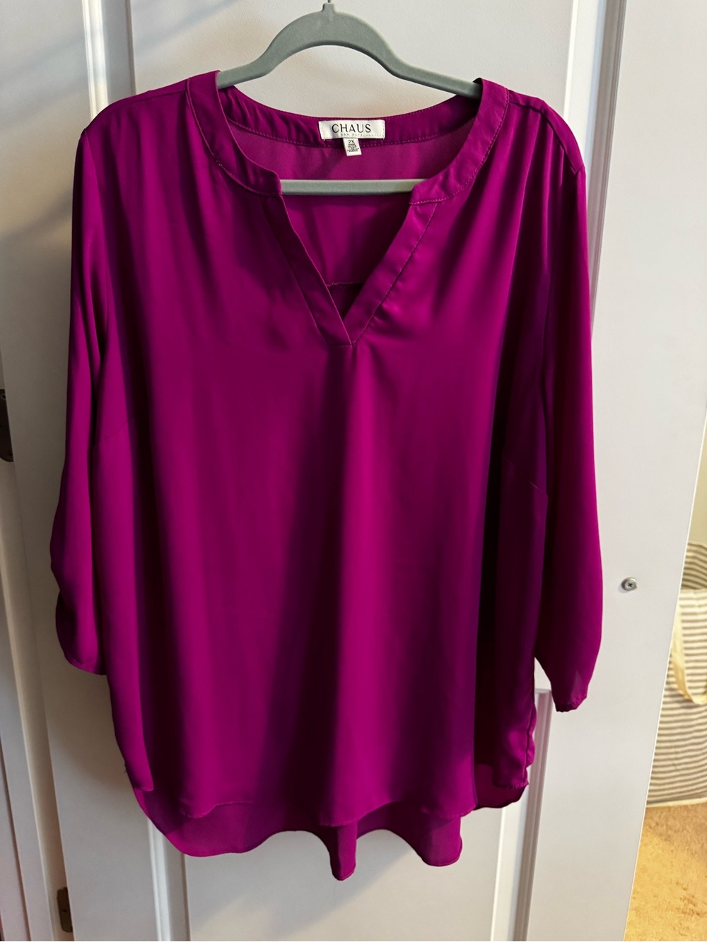 Chaus Women's Fuchsia V-Notch Long Sleeve Blouse